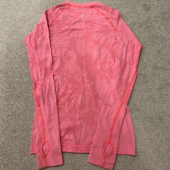 Lululemon Longsleeve Swifty Tech - Picture 2 of 2